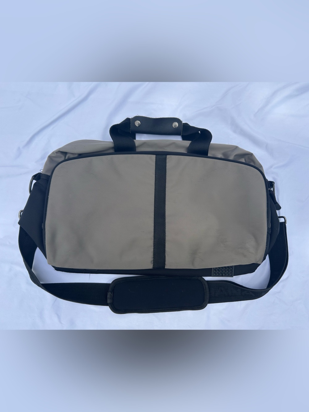 Banana Republic Gray Crossbody Messenger Bag - Modern Commuter Carry